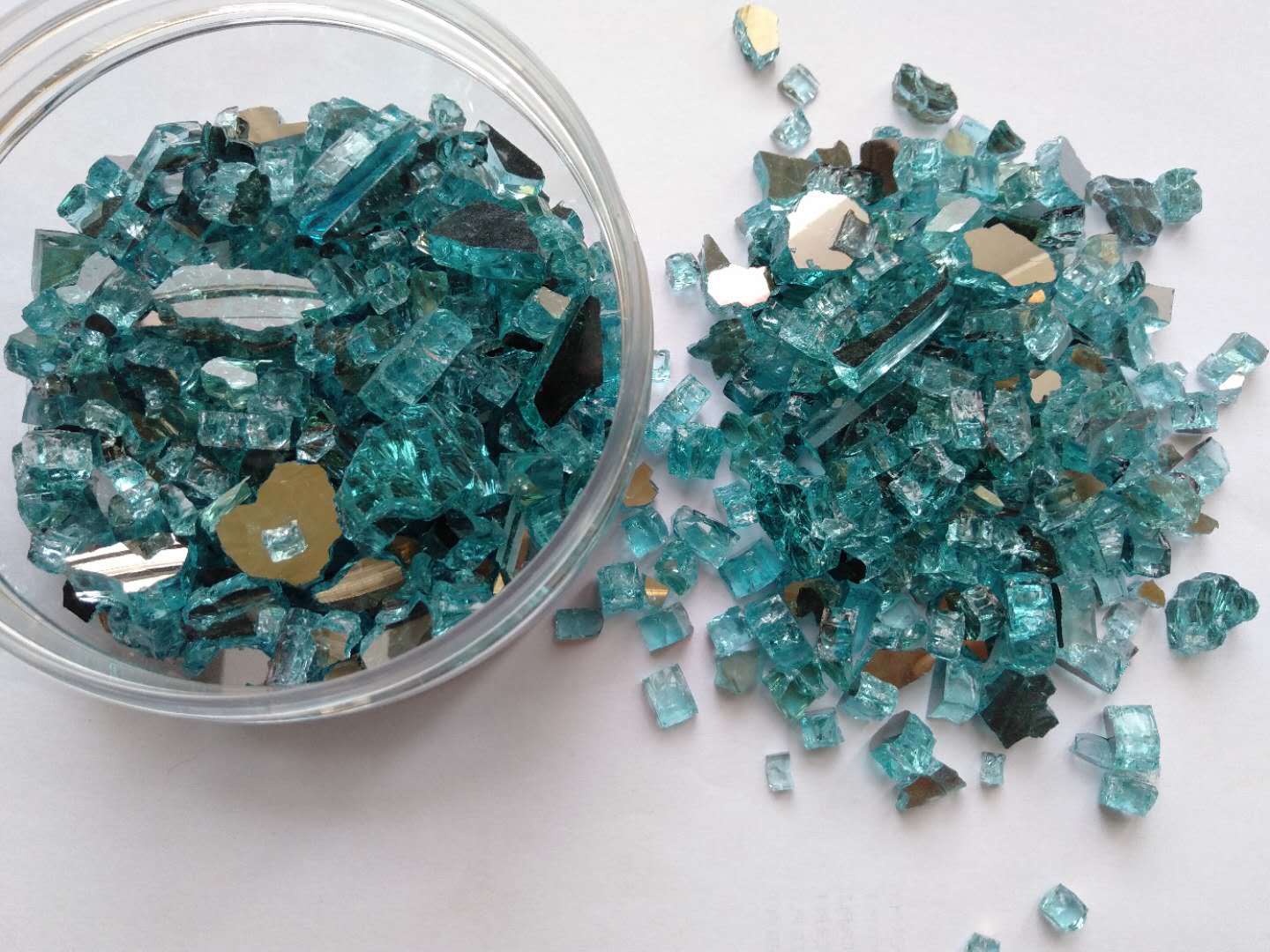 Aqua-bluefirepitglass