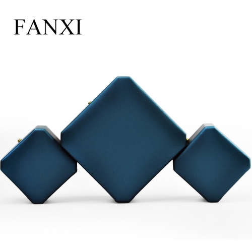 H083-dc70bdd739.jpg.500x500