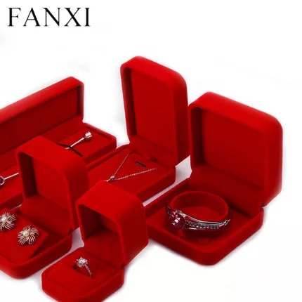 Greenredbrownvelvetjewellerypackagingboxfor_-format_webp-1