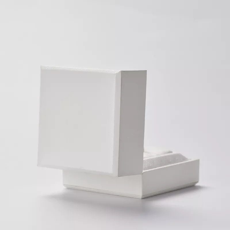 FANXIweddingringboxideas_ringproposalbox_diamond_yyt-format_webp-1