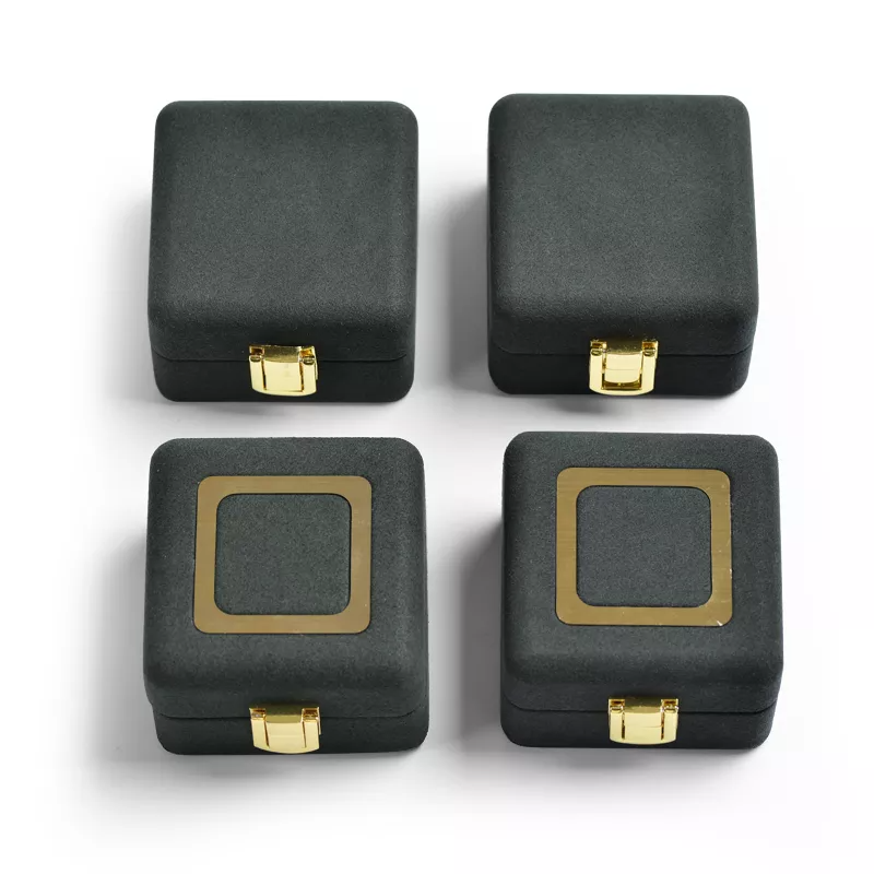 FANXIlargejewelrybox_personalizedjewelrybox_modernje-format_webp-5