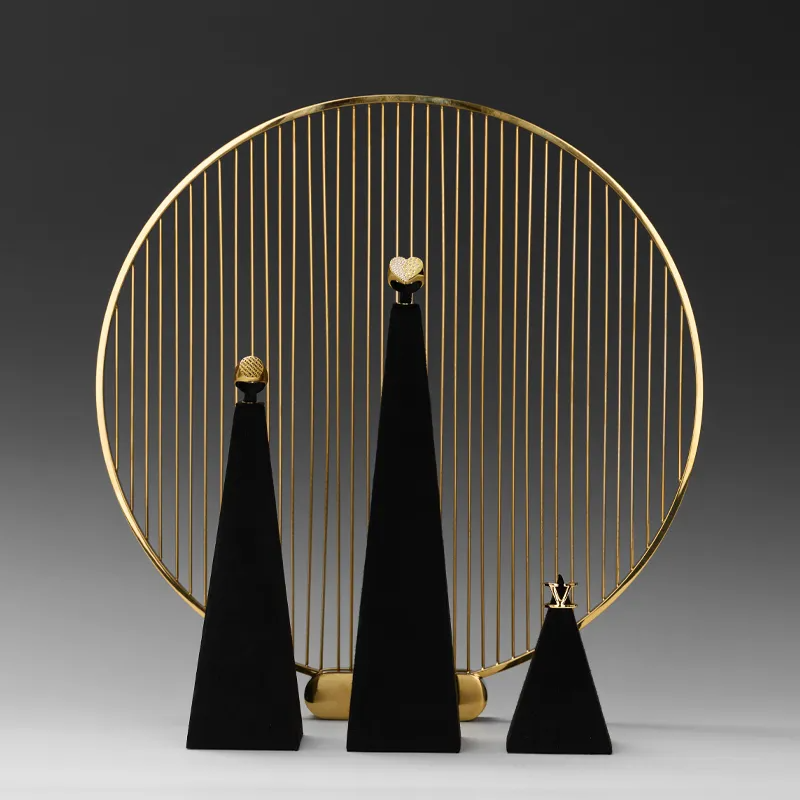 FANXIhomemadejewelrydisplayideas_jewelrydisplaycount-format_webp-5