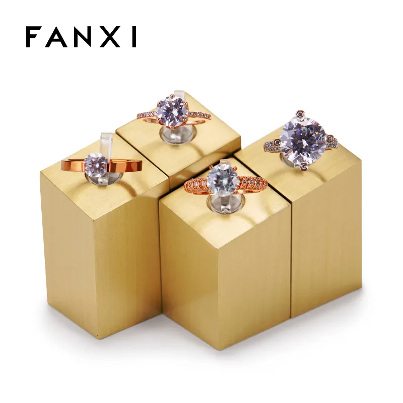 Metaljewelryringdisplayholderstand-format_webp-5