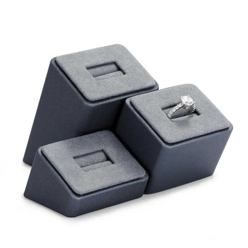 GrayPUleatherjewelryringexhibitorstand-format_webp-3