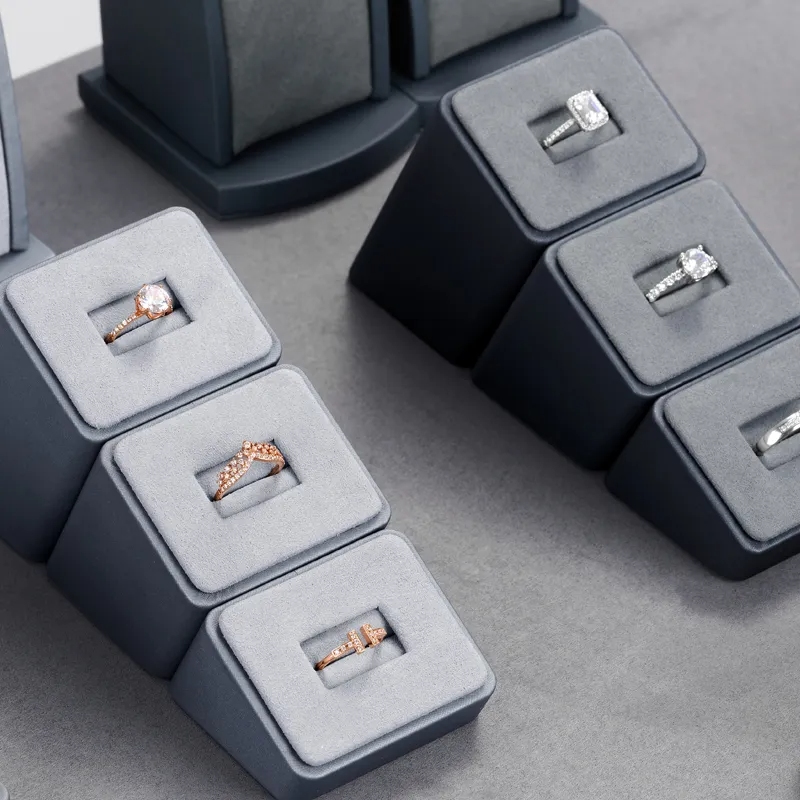 GrayPUleatherjewelryringexhibitorstand-format_webp-4