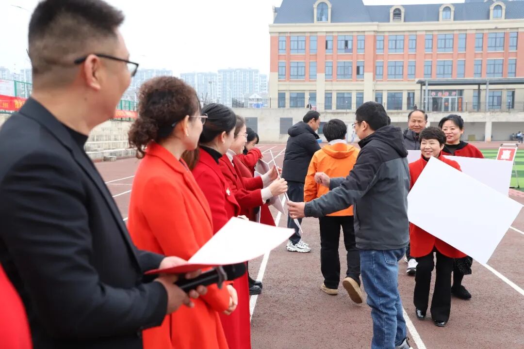 风采华星|秣马厉兵赴山海 枕戈待旦绽芳华——华星外国语学校2026届中考百日动员大会圆满举行-企业官网