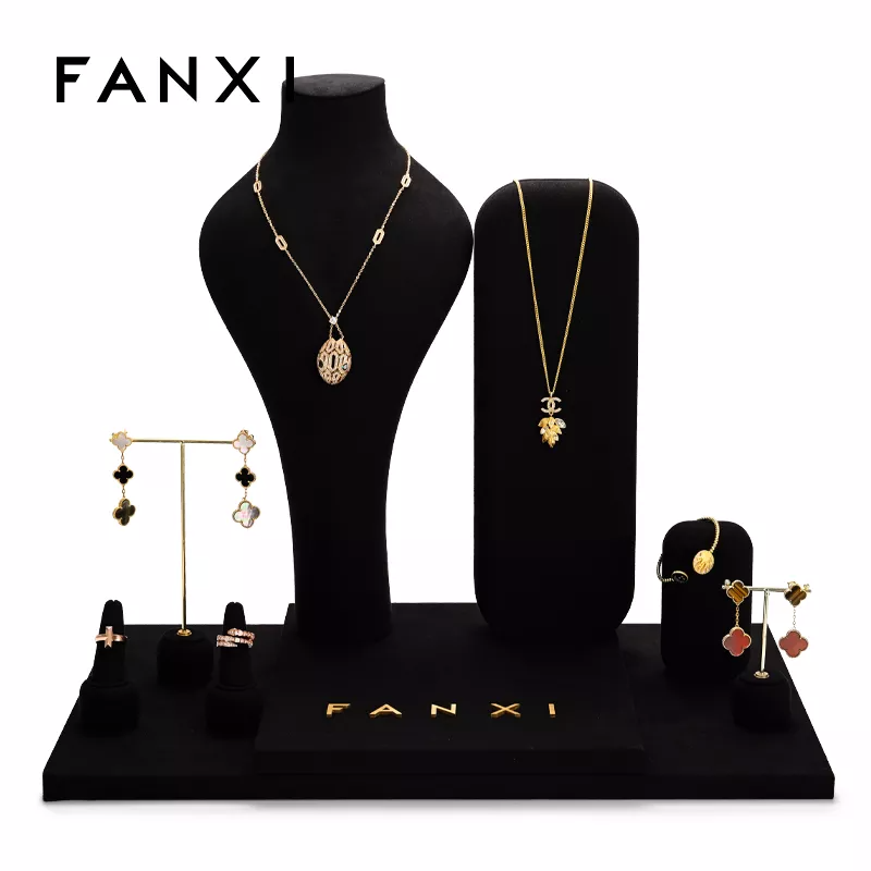 Customcounterblackmicrofiberjewellerydisplaystand_yy-format_webp-1