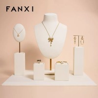 Luxurymetalframejewelrydisplaysetwithwhite_y-Luxurymetalframejewelrydisplaysetwithwhite_y-format_webp