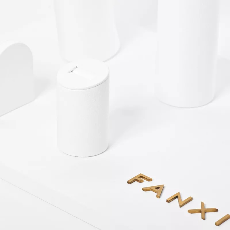 Customcolourluxurywhitemicrofiberjewellerydisplay_yy-Customcolourluxurywhitemicrofiberjewellerydisplay_yy-format_webp-4