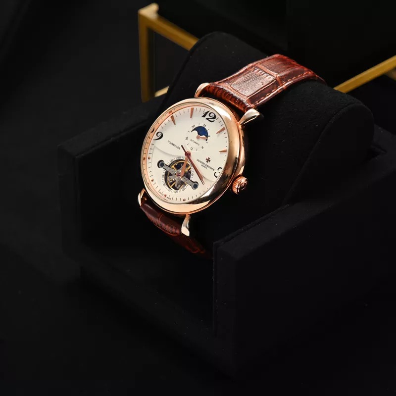 Luxurymetaljewelrydisplaysetwithblackmicrofi-Luxurymetaljewelrydisplaysetwithblackmicrofi-format_webp-3