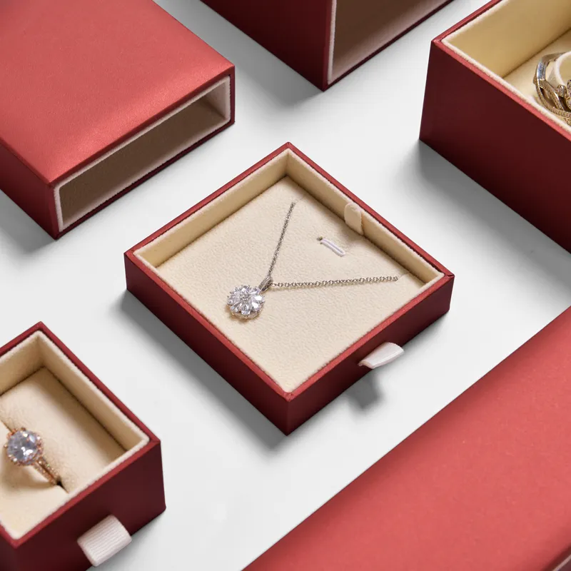 FANXIsmalljewelrybox_vintagejewelrybox_personalizedj-format_webp-5