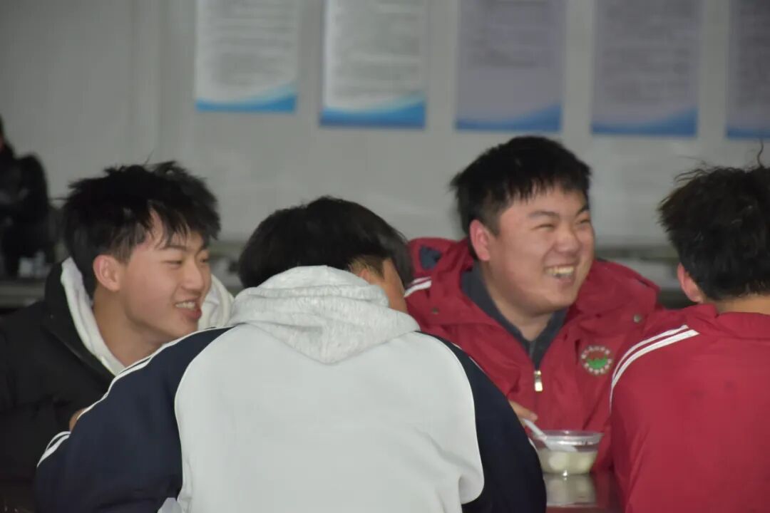 f0debc8eff243a25506dbb47bc39b16a.jpg