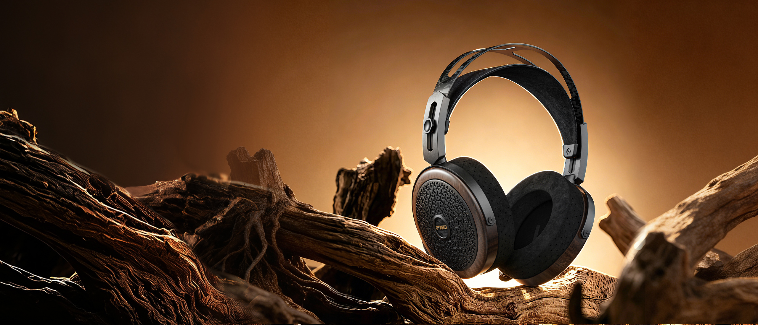 FiiO FT15 open-back planar headphone — official product image