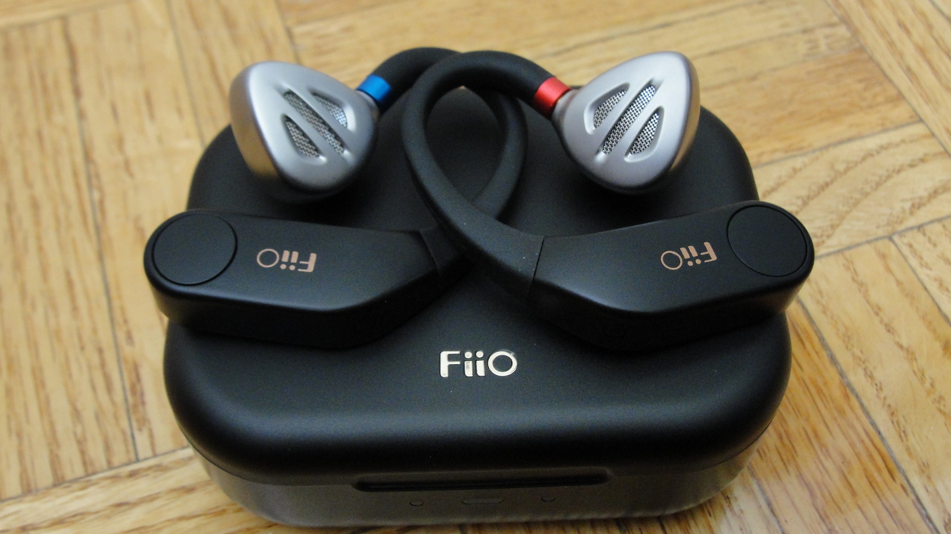 Fiio UTWS5 make your favorites wireless!-FIIO---BORN FOR MUSIC