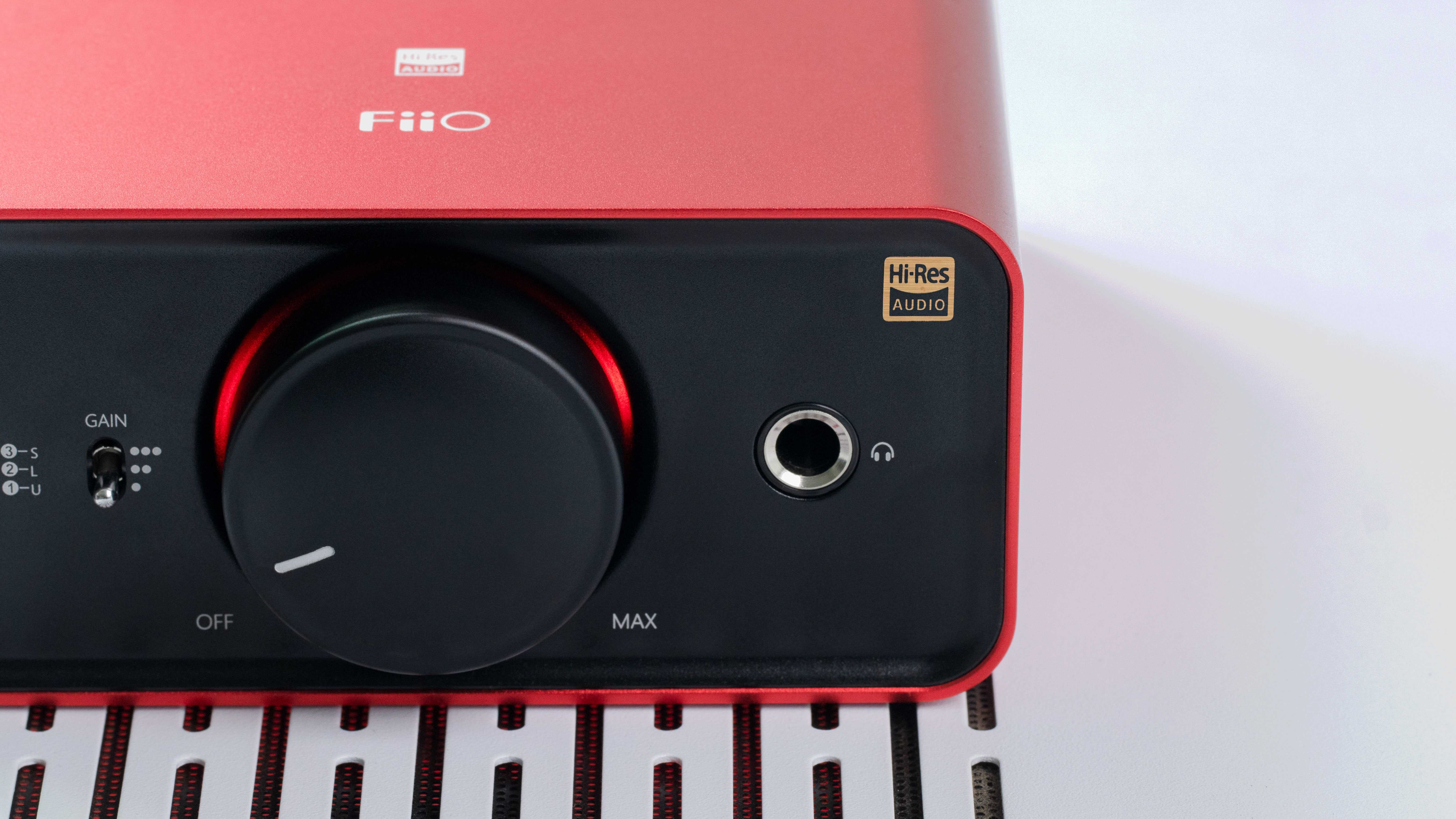 FiiO K7 Desktop USB DAC and Headphone Amplifier (Red)