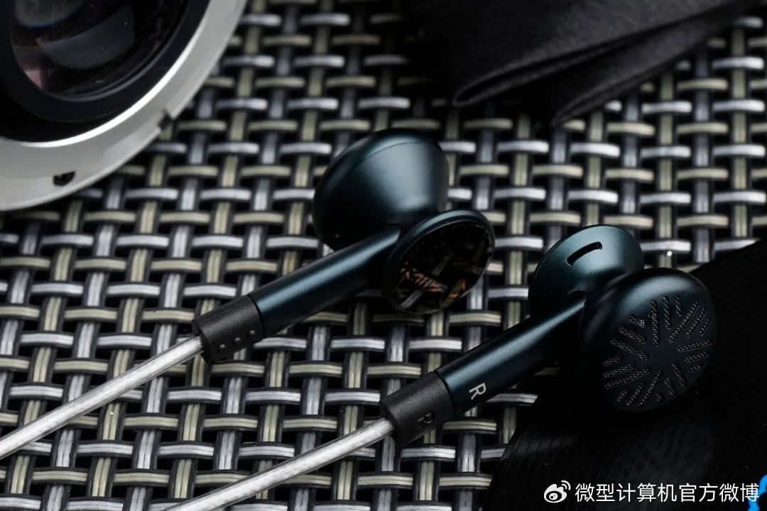 持续优化还降价——试听飞傲FF3S平头耳机-FIIO---BORN FOR MUSIC