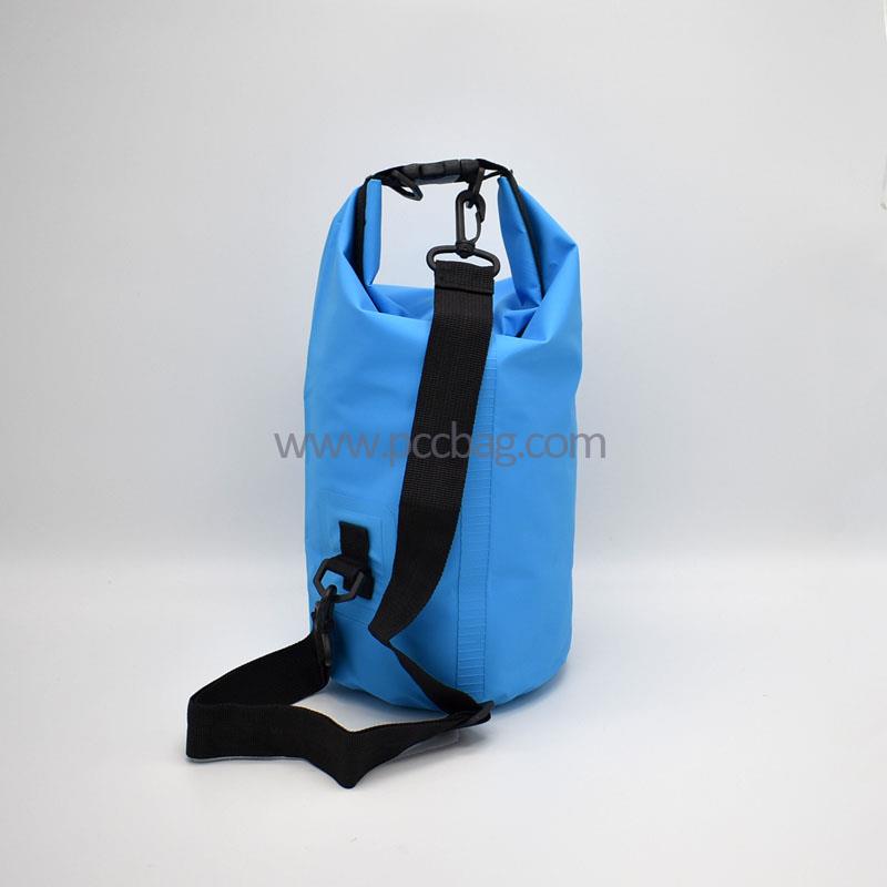 5LDryBagWaterPVCProofBagsforBeach,Kayaking,Hiking,Camping,andBoating-PerfectDrybagSackforWetOutdoorDSC-0042-4