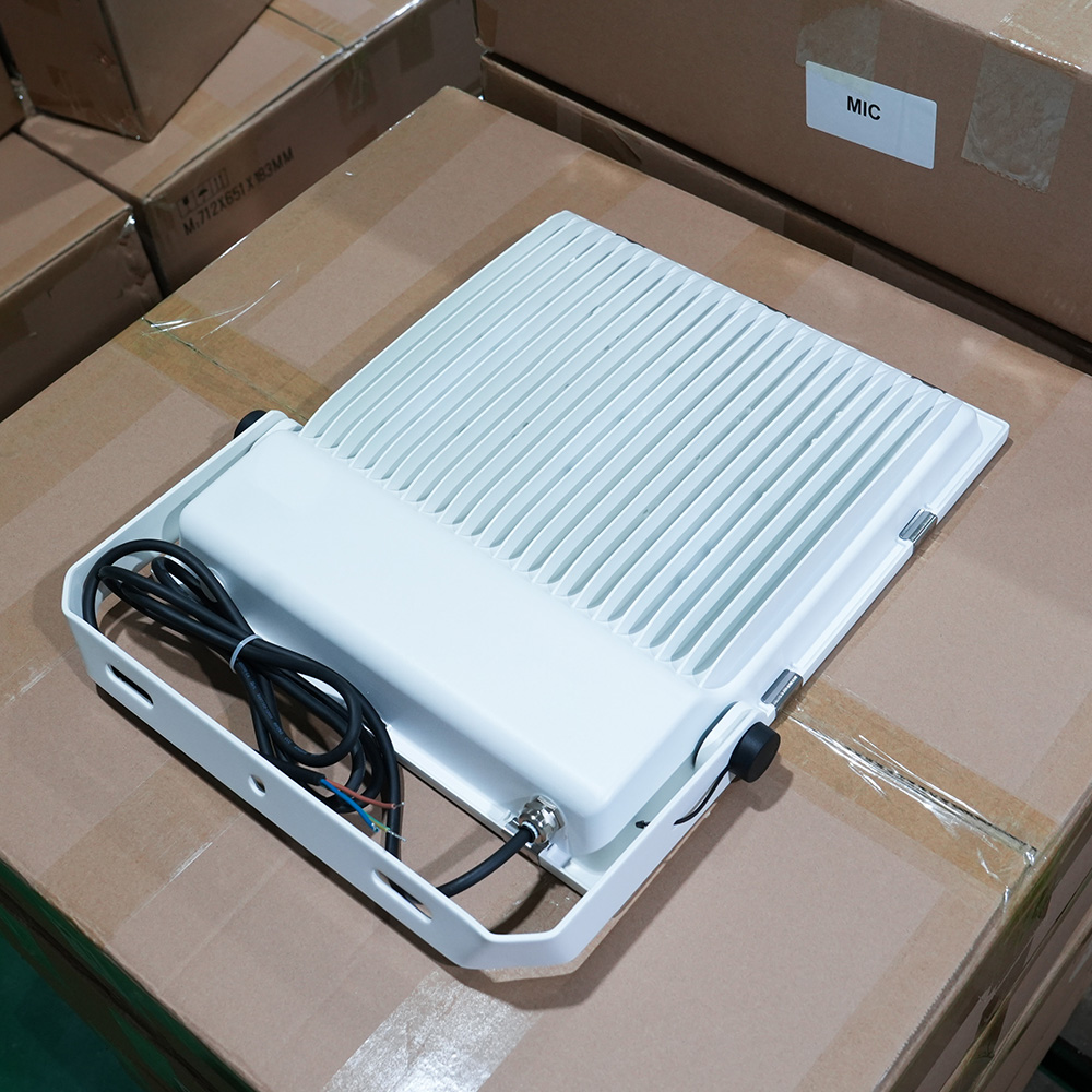 MFL-C5M-200w.2