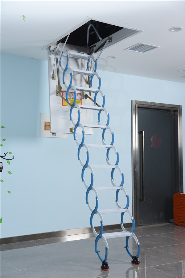 Scissors ladder
