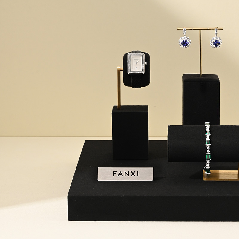 TT192-FANXIhighqualitymetalstructurejewelryexhibitorwithblackmicrofiber-4