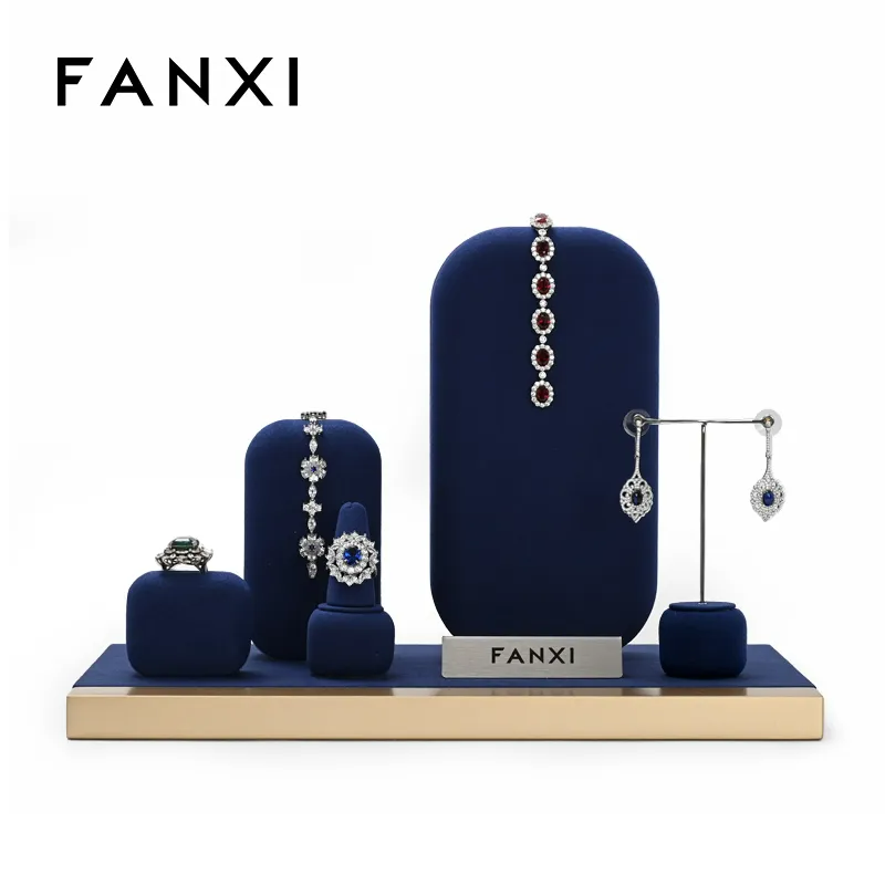 FANXIcustomjewellerydisplayset-3