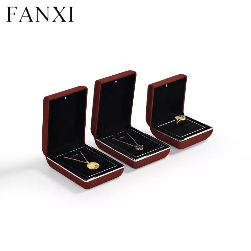 Wineredmicrofiberjewelrypackingbox-format_webp-1