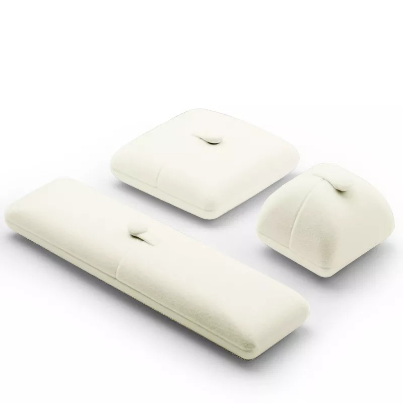 Uniquedesigncreamvelvetjewelrypackaging-format_webp-5