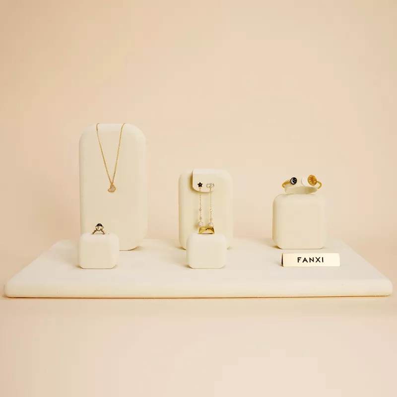 FANXInewcustomizedbeigemicrofiberjewelrydisplay_yyth-format_webp-5