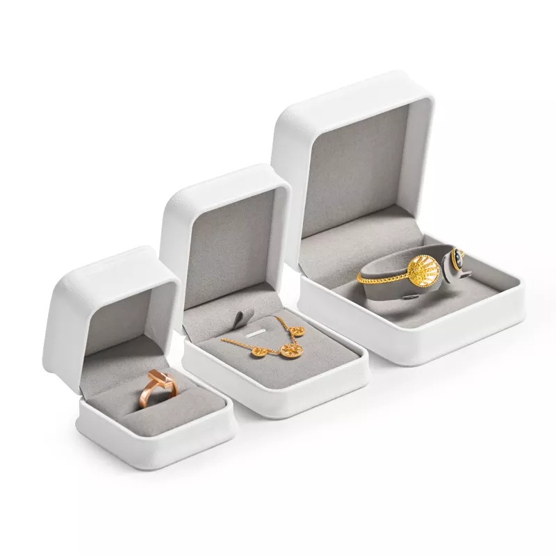 CustomwhitePUleatherjewelryboxwithmicrofiber-format_webp-2