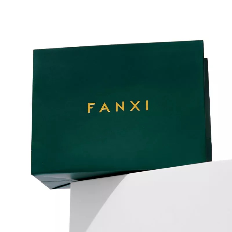 Darkgreenpaperjewelrybagwithmatchingribbon-format_webp-2