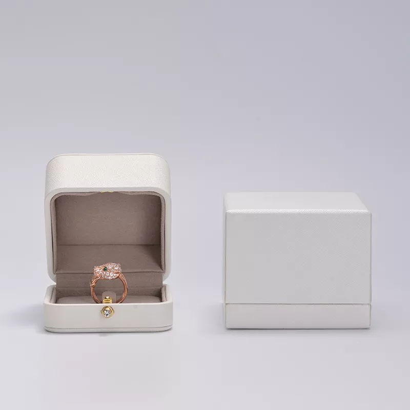 FANXIringbearerbox_proposalringbox_ringboxwe-format_webp-5
