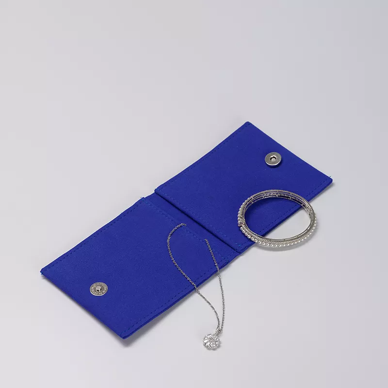 FANXIcustomjewelrypouch_jewelrypouch_traveljewelrypo-format_webp-1