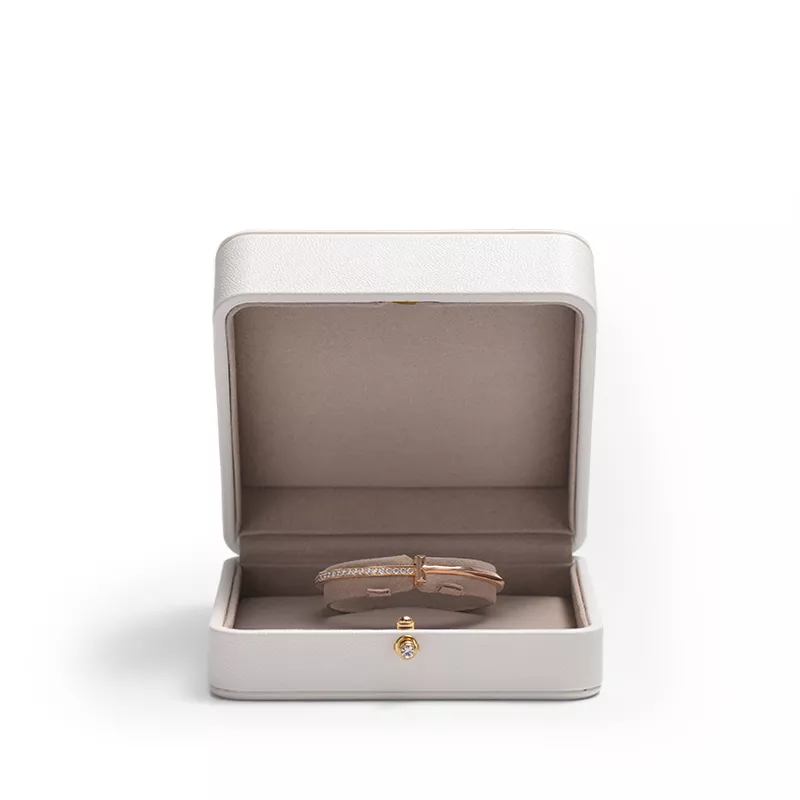 FANXIjewelryboxwithlock_bestjewelrybox_packaging_yyt-format_webp-1