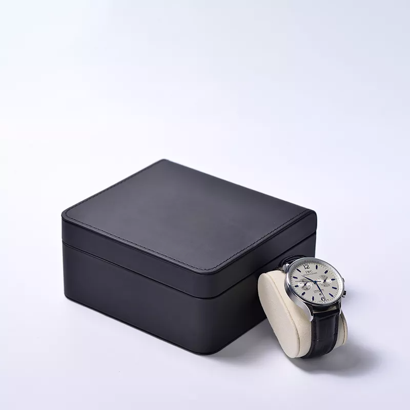 FANXIwatchbox_watchpackaging_watchpackingexcellerits-format_webp-3