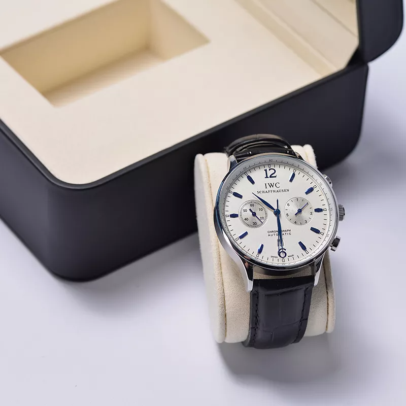 FANXIwatchbox_watchpackaging_watchpackingexcellerits-format_webp-5