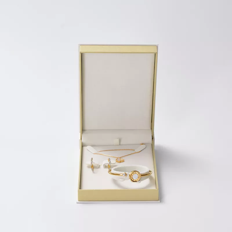 FANXIwoodjewelrydisplay_retaildisplayjewelry_woodenj-format_webp-4