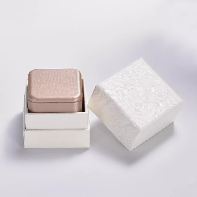 FANXIjewelryboxdesigns_ringjewelrybox_men_sjewelry_y-format_webp-3