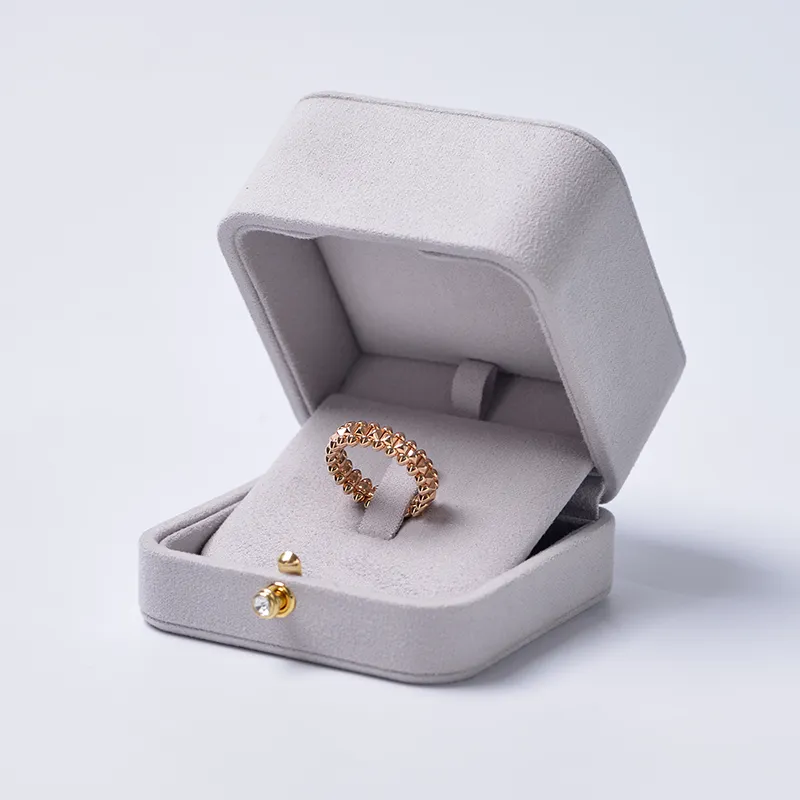 FANXIjewelryboxforwomen_ringboxforwedding_je-format_webp-1
