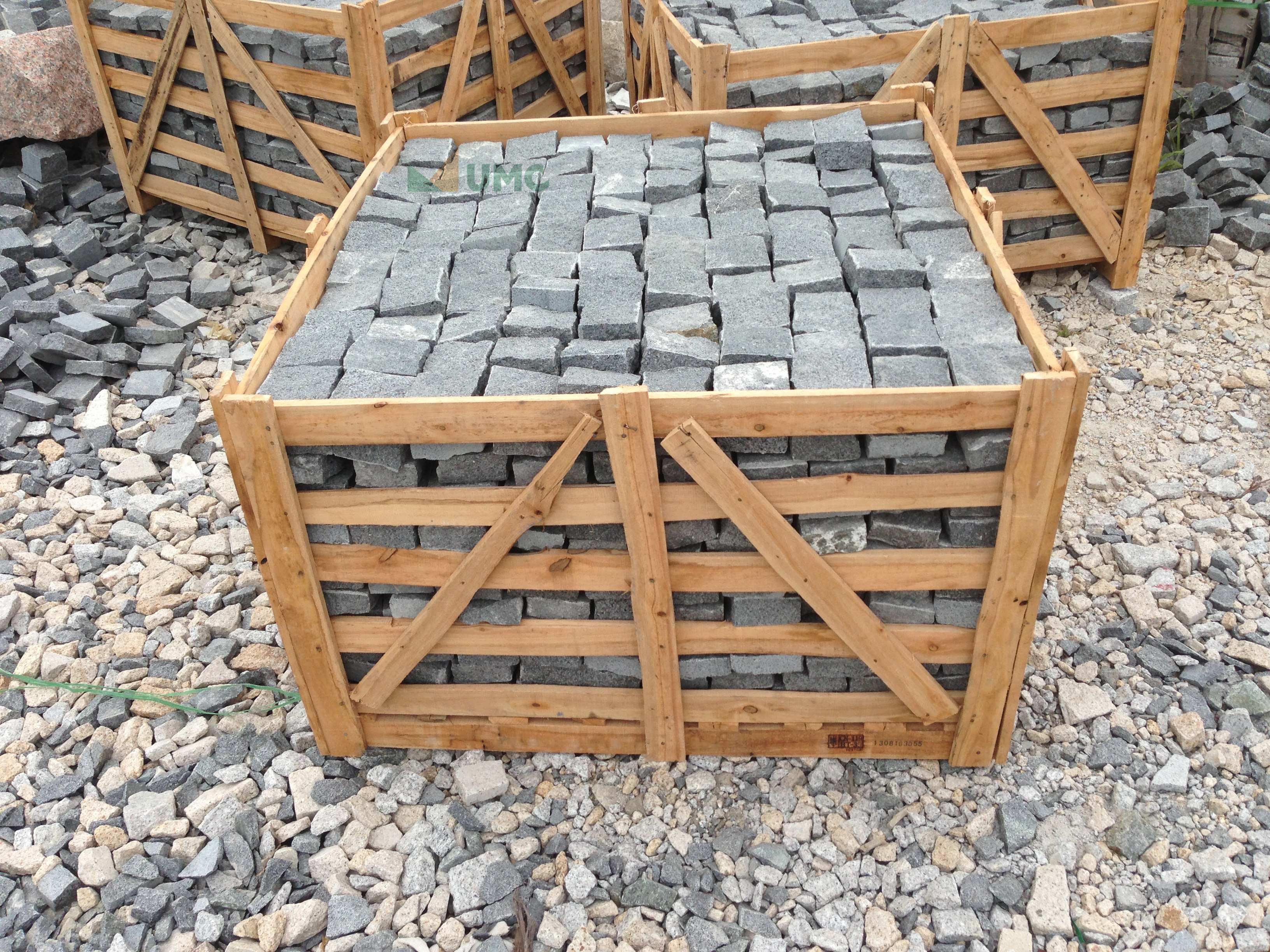 G654naturalsplitcobbles-2