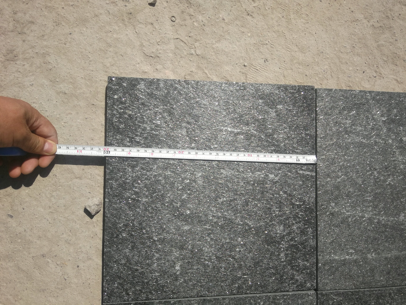 Blackquartzite-3