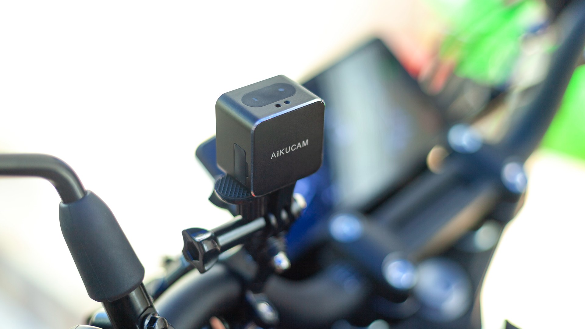 能将运动相机当作行车记录仪使用吗