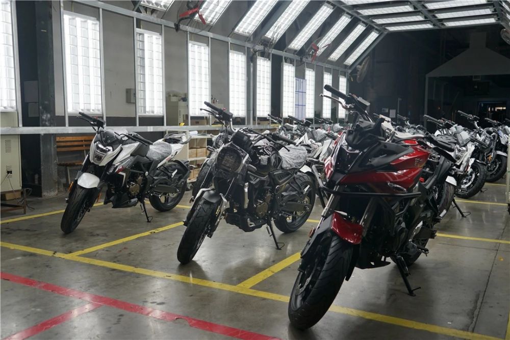 Motorcycle assembly production line