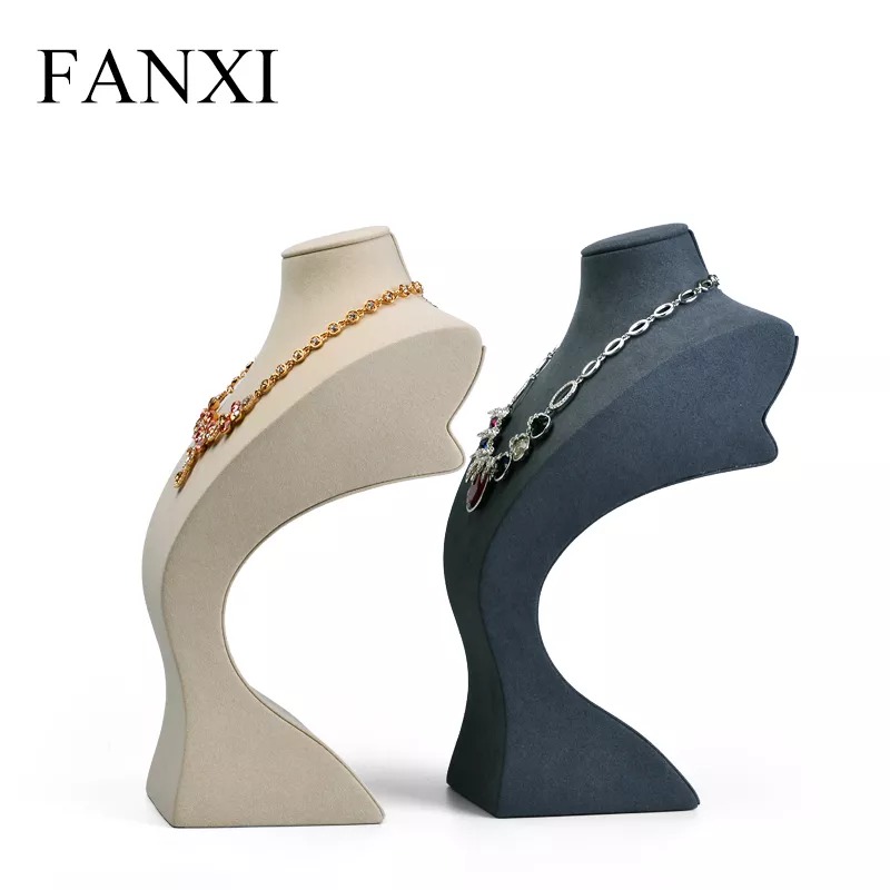 FANXIJewelryShopCounterAndWindowDisplayFor_y-format_webp-1