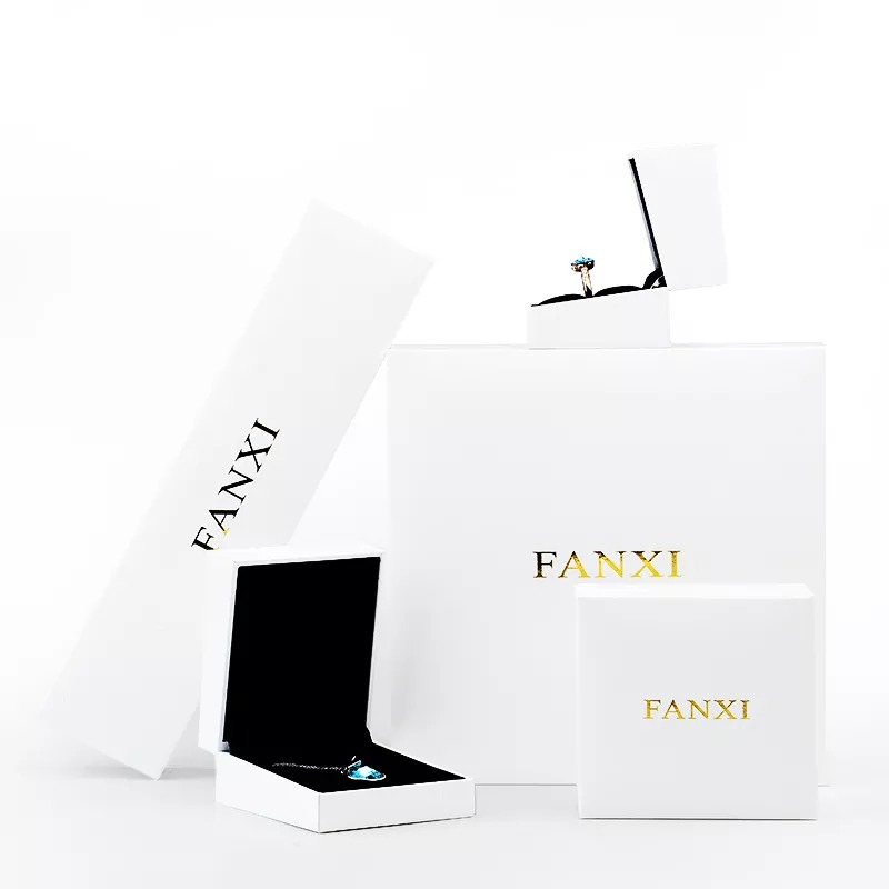 FANXICustomLogoJewelryBoxWithBlackVelvet_yyt-format_webp-3