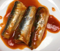 Canned-sardines-tomato-sauce