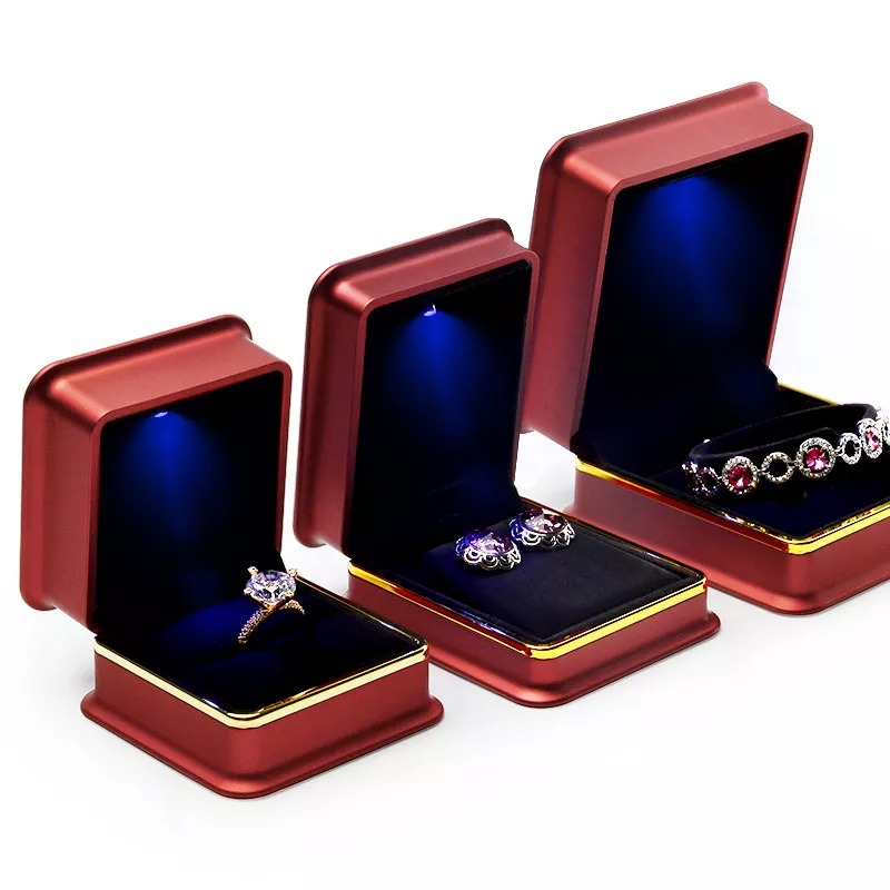 ledlightjewelrypackagingbox-format_webp-3