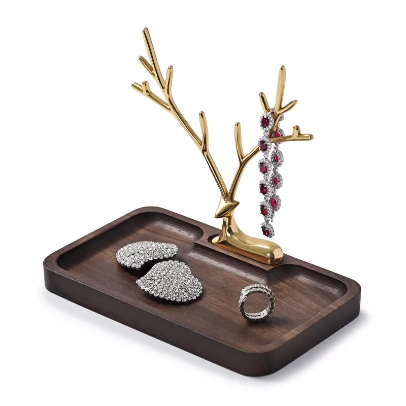 Uniquenaturaldesignwoodenjewelrydisplaystand-format_webp-4