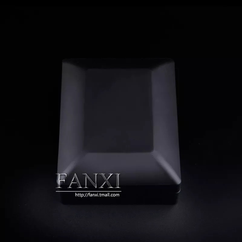 FANXILuxuryBlackColorWeddingJewelryBoxWith_y-format_webp-4