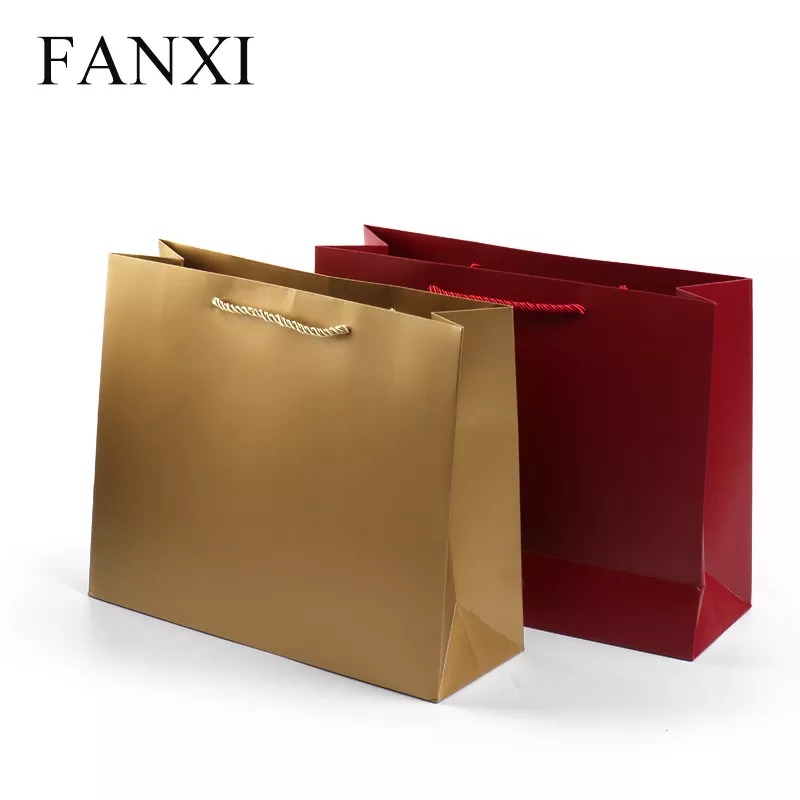 giftpapershoppingbag-format_webp-2