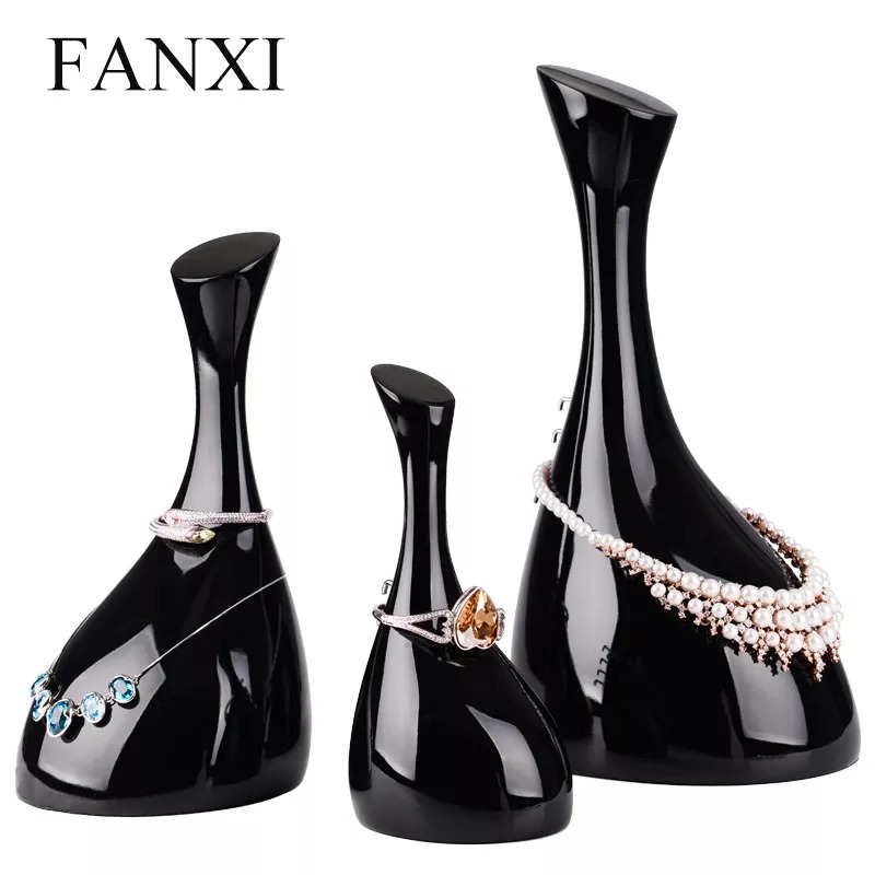 FANXICustomBlackAndWhiteLacquerJewelryDispla-format_webp